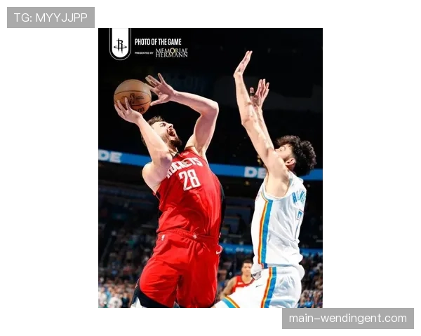 火箭第二节35比12攻势拉开分差 申京单节14分统治比赛节奏